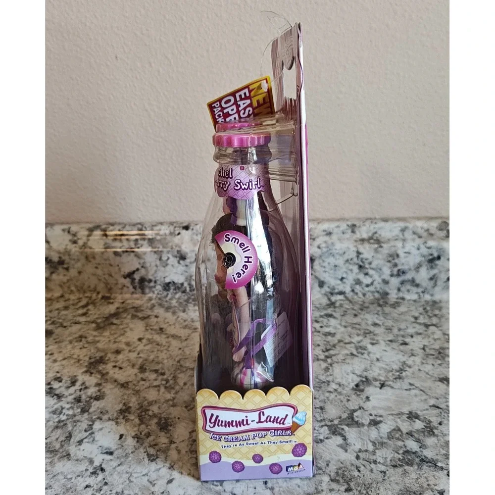 MGA Yummi-Land Ice Cream Pop Girls Rachel Raspberry Doll & Pet Set Purple 2007